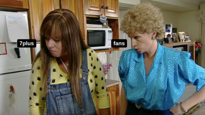 7Plus Briefly Crashed Right Before The Kath & Kim Reunion And Fans Were Bloody Gropable