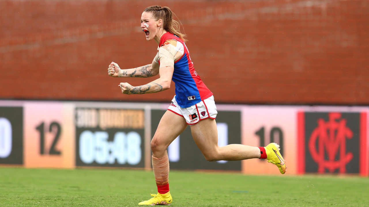 Nice: AFLW Has Officially Binned White Shorts So Players On Their Period Are More Comfortable