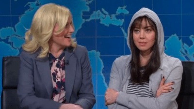 Praise Lil Sebastian Bc Aubrey Plaza & Amy Poehler Just Reprised Their Parks And Rec Roles On SNL