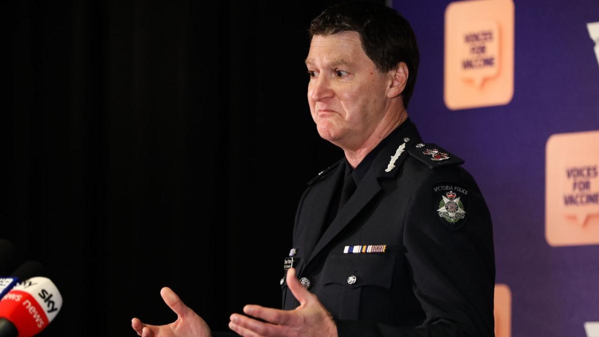 Victoria Police defend cop who slapped child