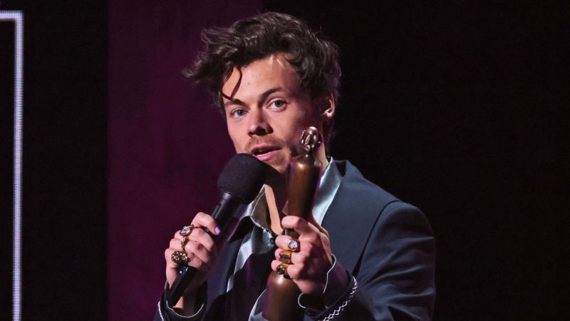 Harry Styles Wins Artist Of The Year At BRITs, Makes Sure To Address His ‘Privilege’ This Time