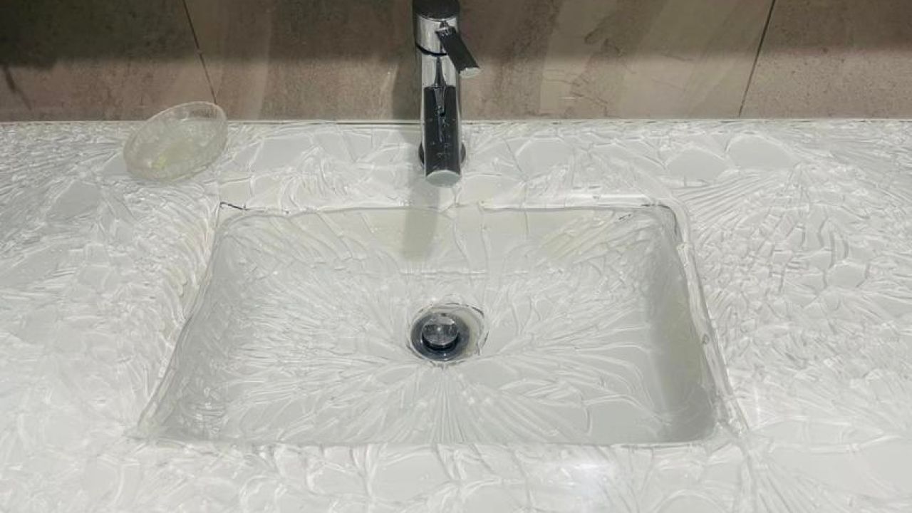 OMG: This Aussie Mum’s Sink Absolutely Carked It After She Used TikTok’s Fave Cleaning Product