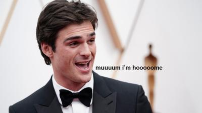 Jacob Elordi Has Been Spotted Hooning Around Aus & A Spicy Sighting Made It Into Deuxmoi