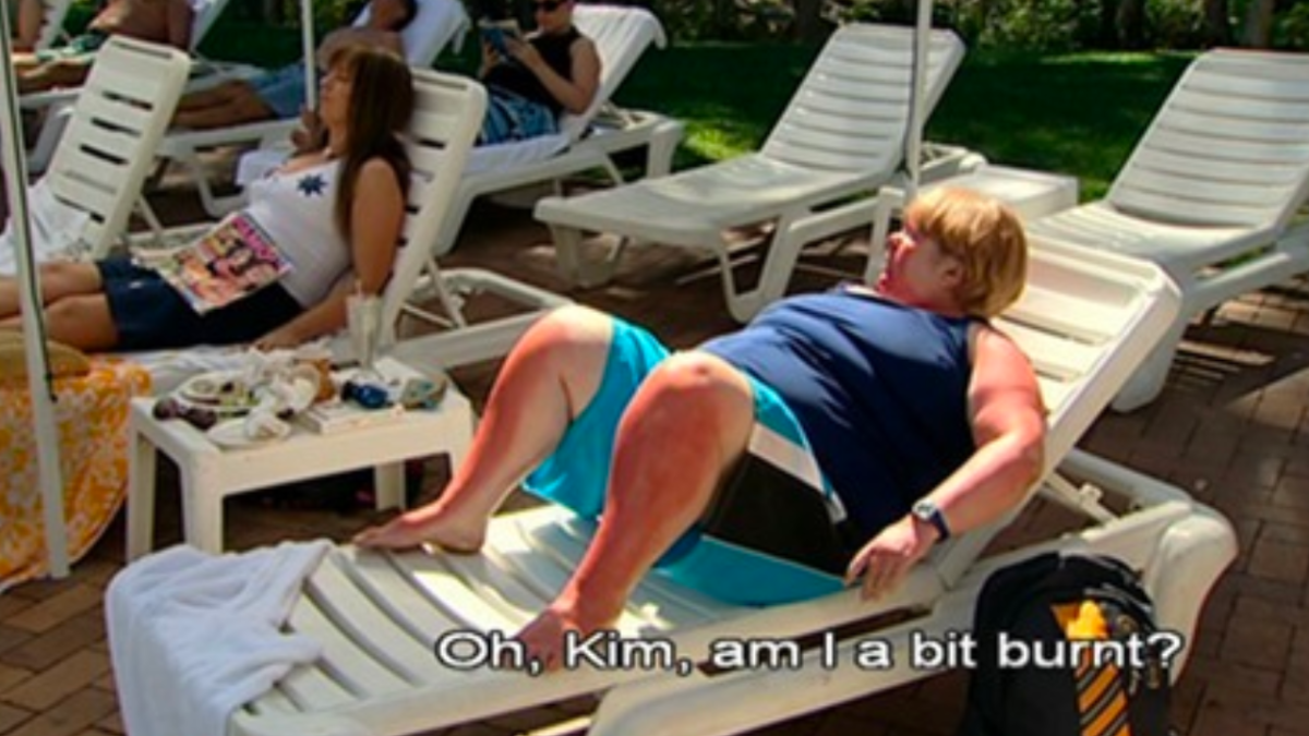 Sharon on Kath & Kim sunburnt asking Kim if she looks a bit burnt as Eastern States set to experience 'intense' four-day heatwave