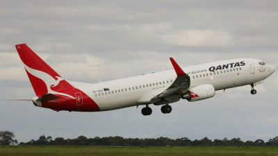 Qantas Passengers Can Now Buy ‘Neighbour-Free’ Seats For As Little As $30 If You Need Ur Space