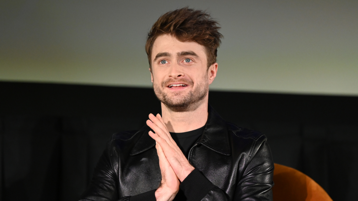 daniel radcliffe clarifies whether he will be cast in the harry potter reboot as a cameo