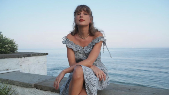 Taylor Swift’s Latest Insta Upload Has Fans Convinced They Know What Her Next Album Will Be