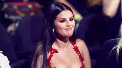 The VMAs Camera Caught Selena Gomez Making A Very Appropriate Face To Chris Brown’s Nomination
