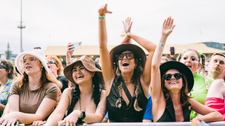 Here’s How To Make Friends At A Music Festival, From A Bunch Of People Who Have Done It Before