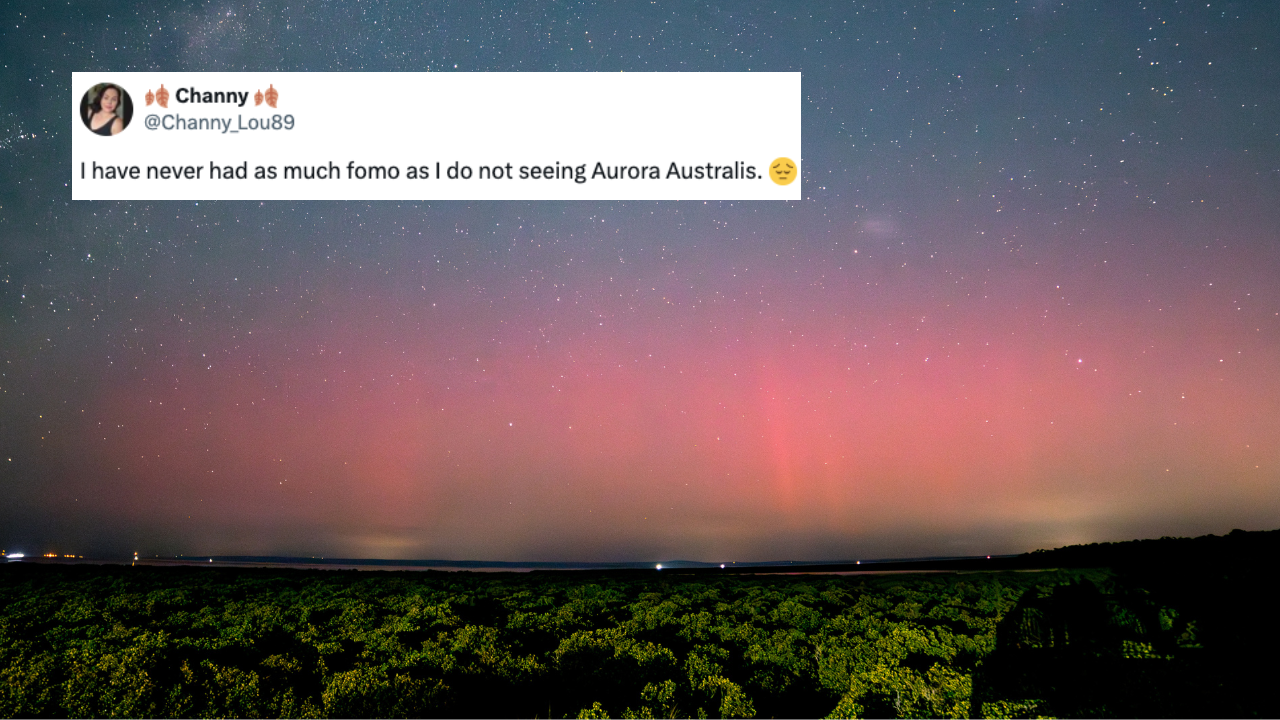Some Ppl Were Treated To A View Of The Aurora Australis Last Night & I Wish I Was God's Favourite